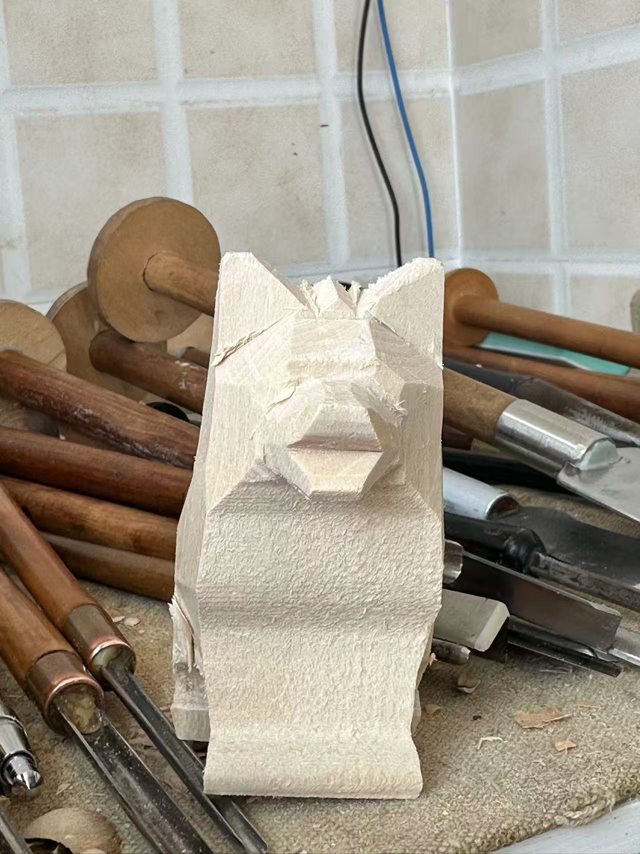 Commissioned pet wood carving (production time approximately 20 days)