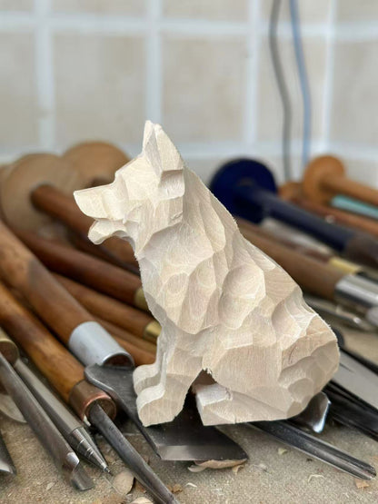 Commissioned pet wood carving (production time approximately 20 days)
