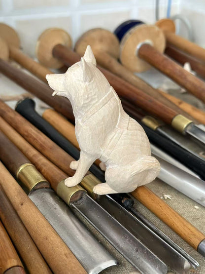 Commissioned pet wood carving (production time approximately 20 days)