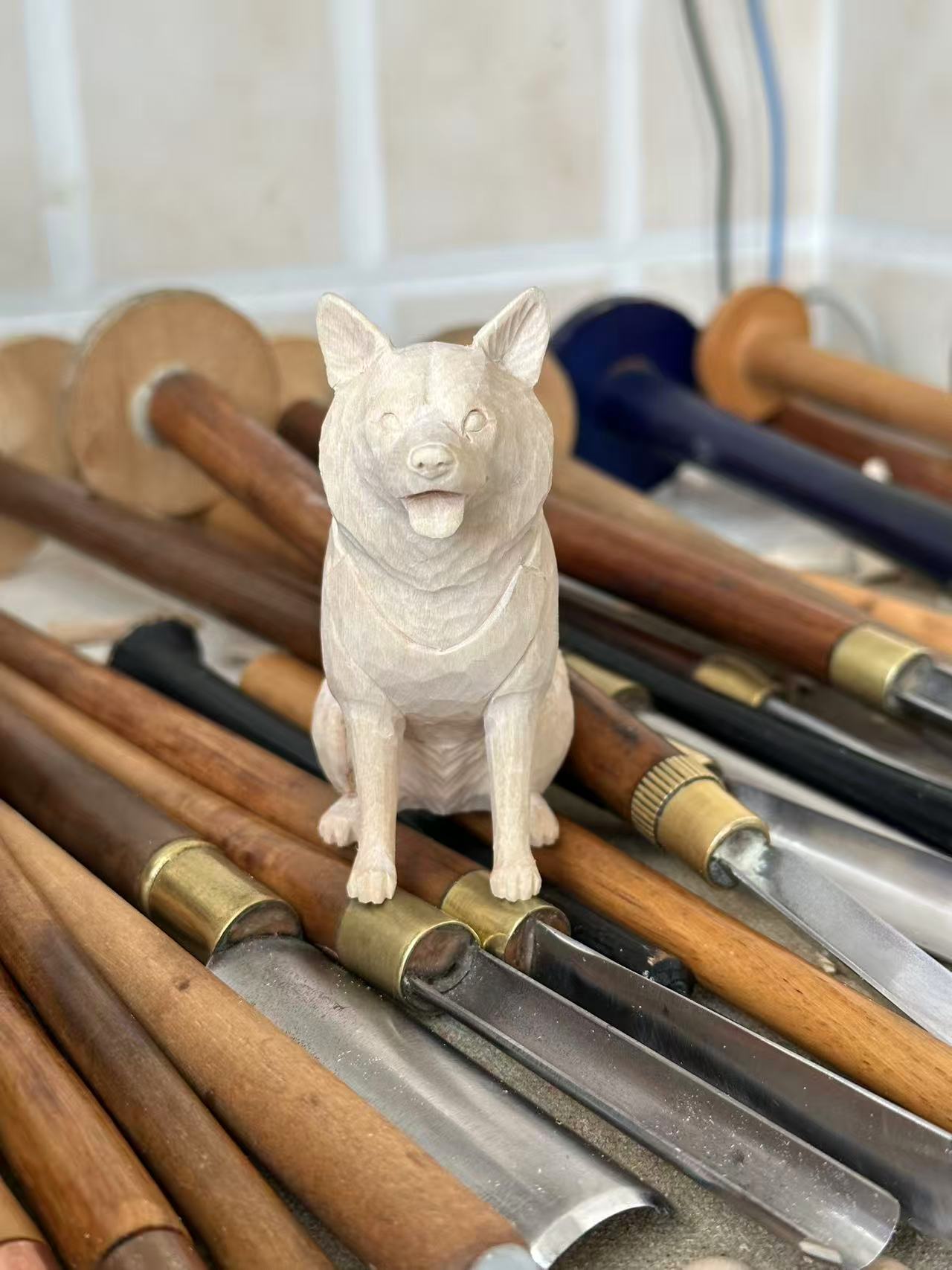 Commissioned pet wood carving (production time approximately 20 days)