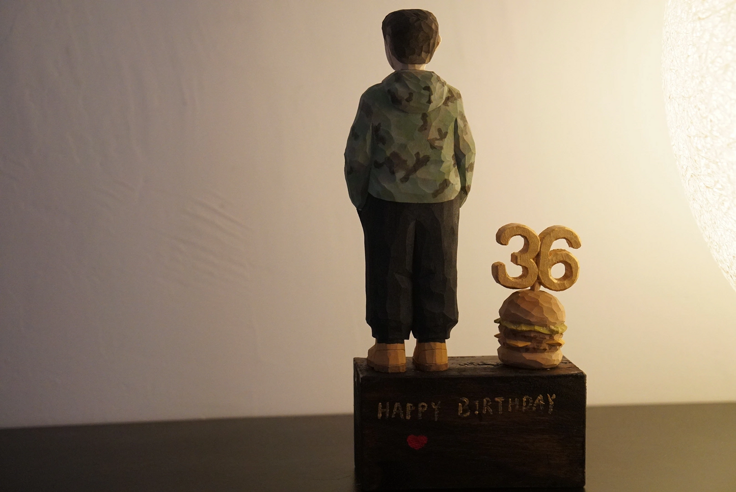 Commissioned figure wood carving (production period approximately 20 days)