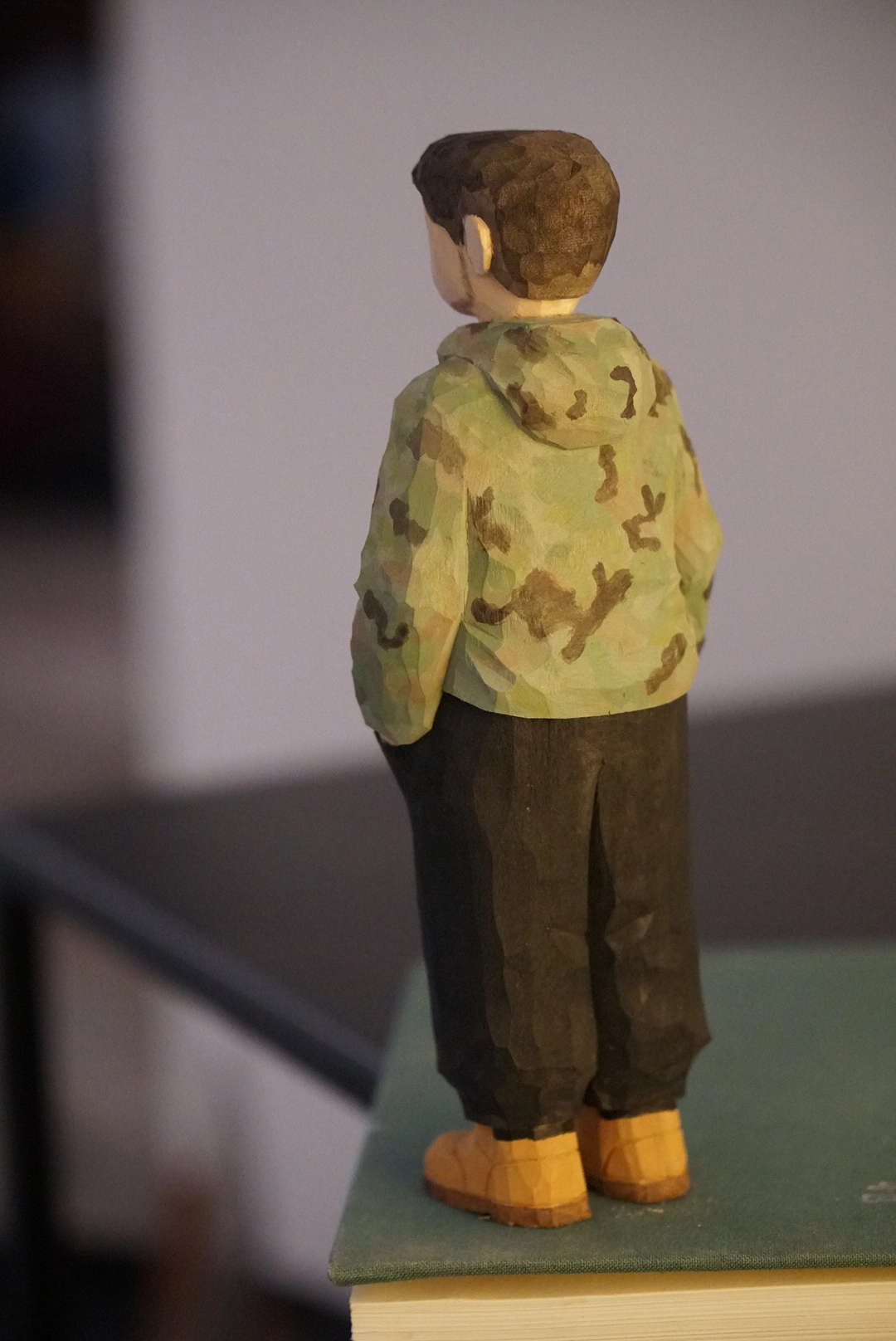 Commissioned figure wood carving (production period approximately 20 days)